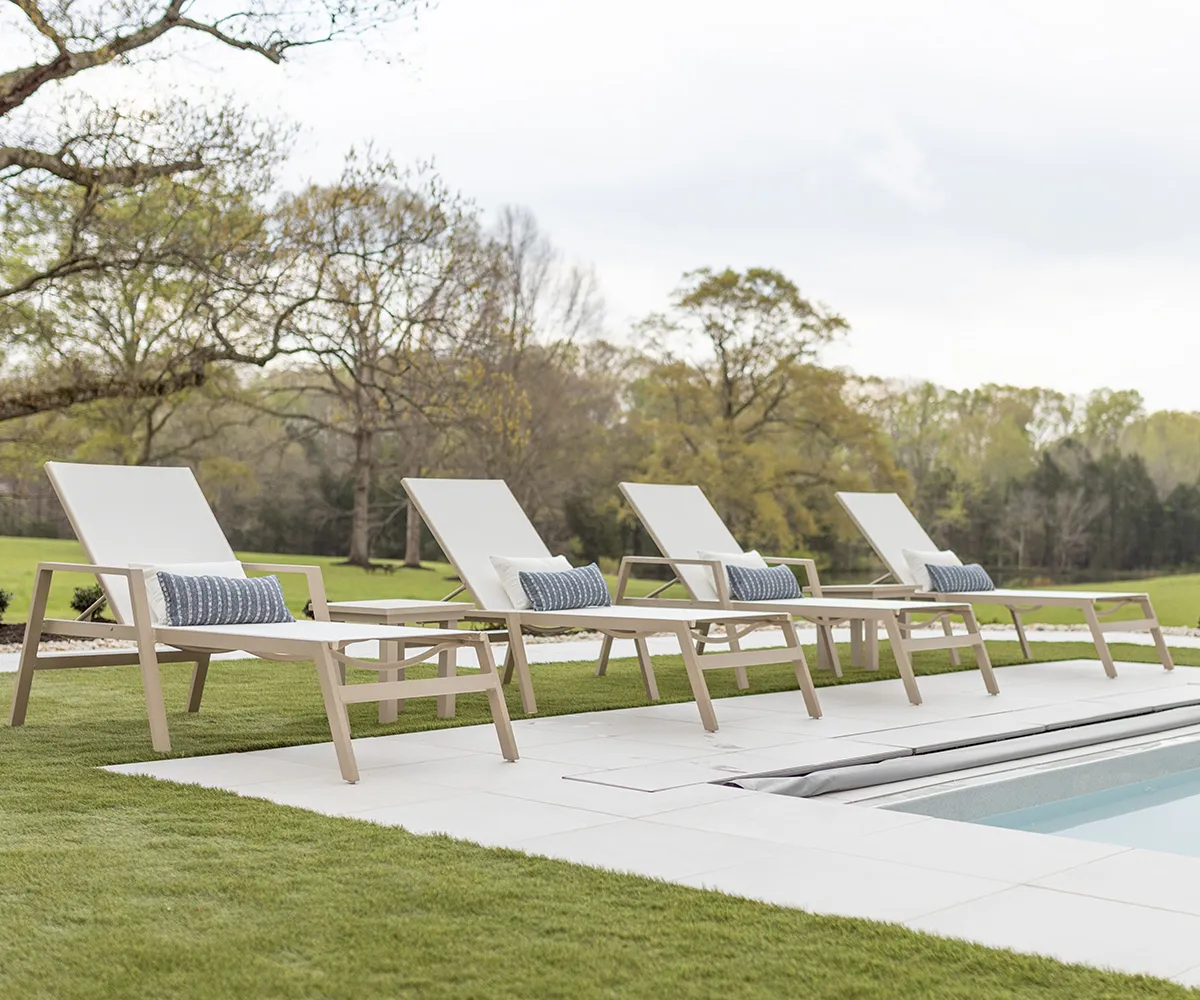 Vida Sling Chaise Lounge - Image 5