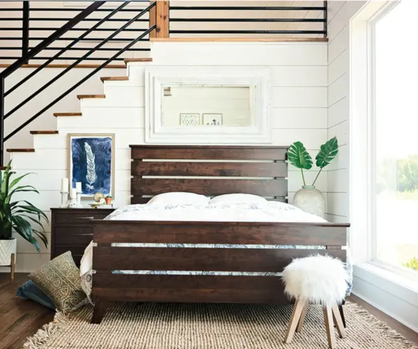 Urbandale Bedroom Collection